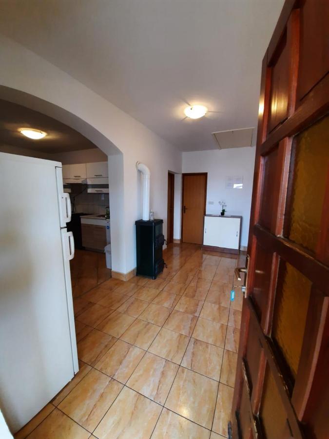 Apartmán Anita Vir Exteriér fotografie